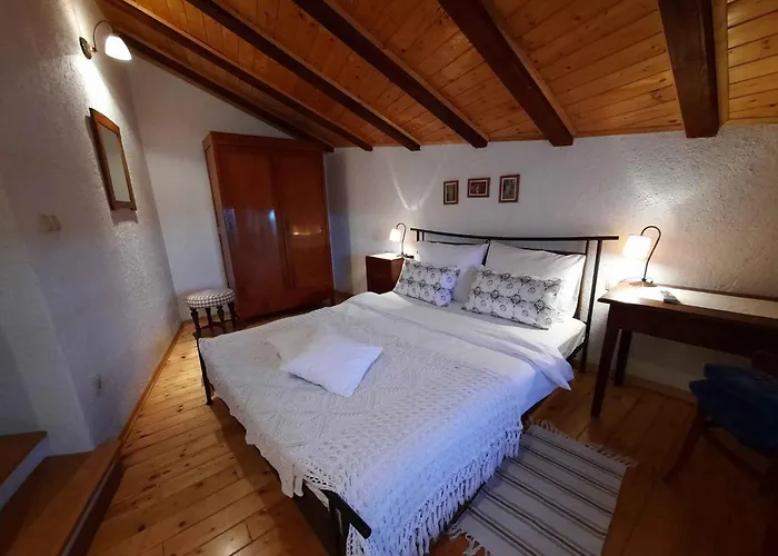 Vakantiehuis In 15114 Dobreć
